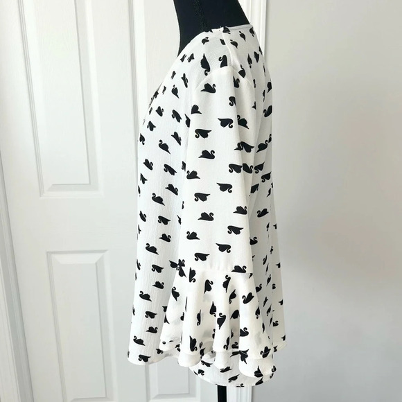 Merced & Madison Swan Patter Flared Sleeve Blouse - Picture 2 of 13